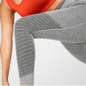 Fabletics heathered gray high waisted leggings 7/8 length size xs
